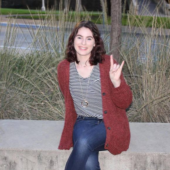 Meet your Posher, Krista - Picture 1 of 1